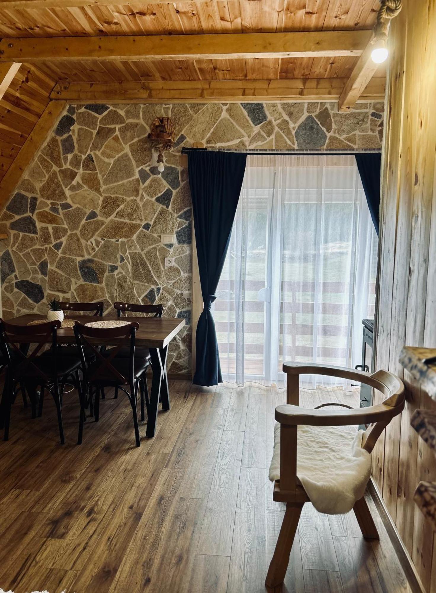 Nomad Lodge Zminica Žabljak Exteriör bild