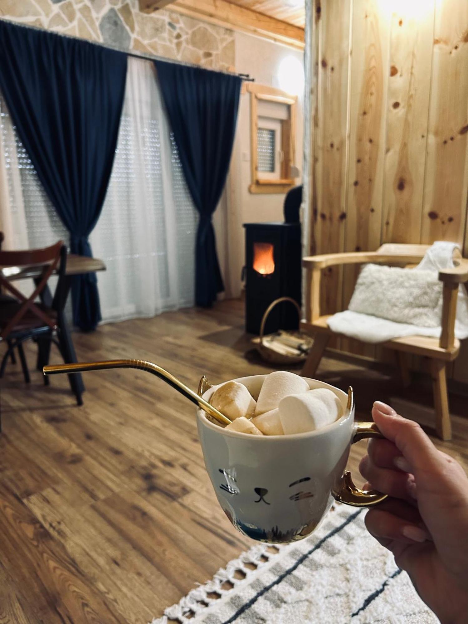 Nomad Lodge Zminica Žabljak Exteriör bild
