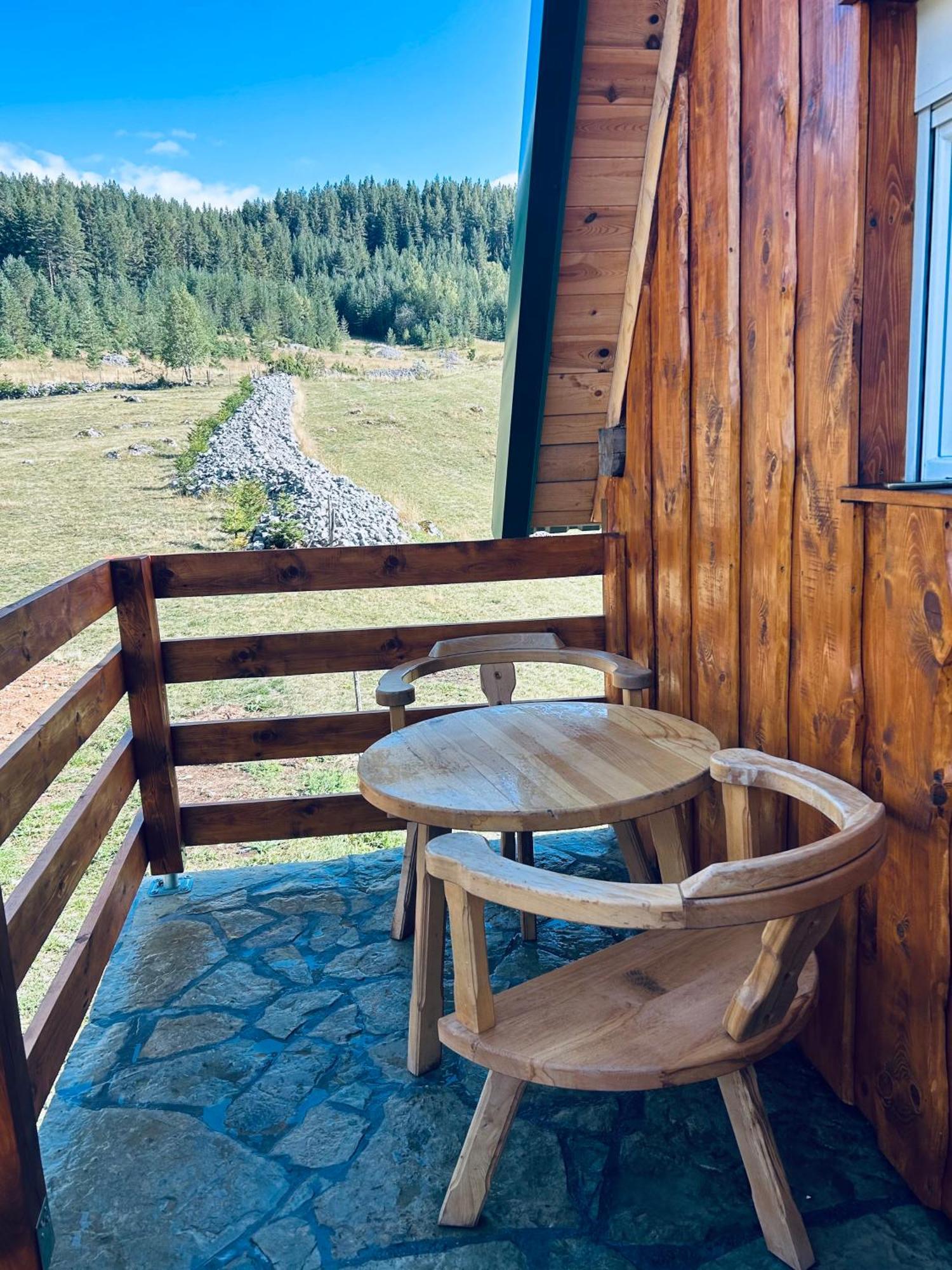 Nomad Lodge Zminica Žabljak Exteriör bild