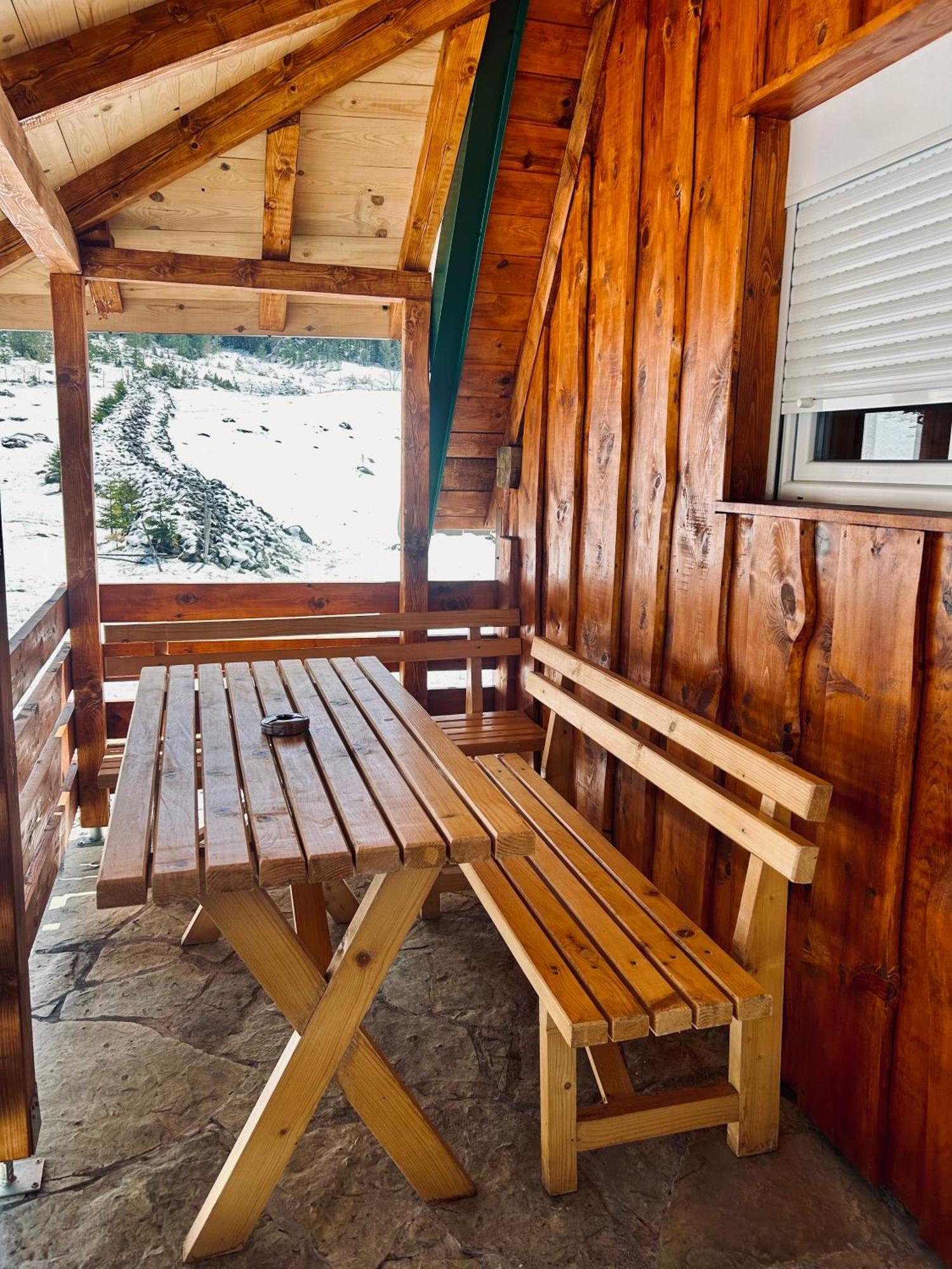 Nomad Lodge Zminica Žabljak Exteriör bild